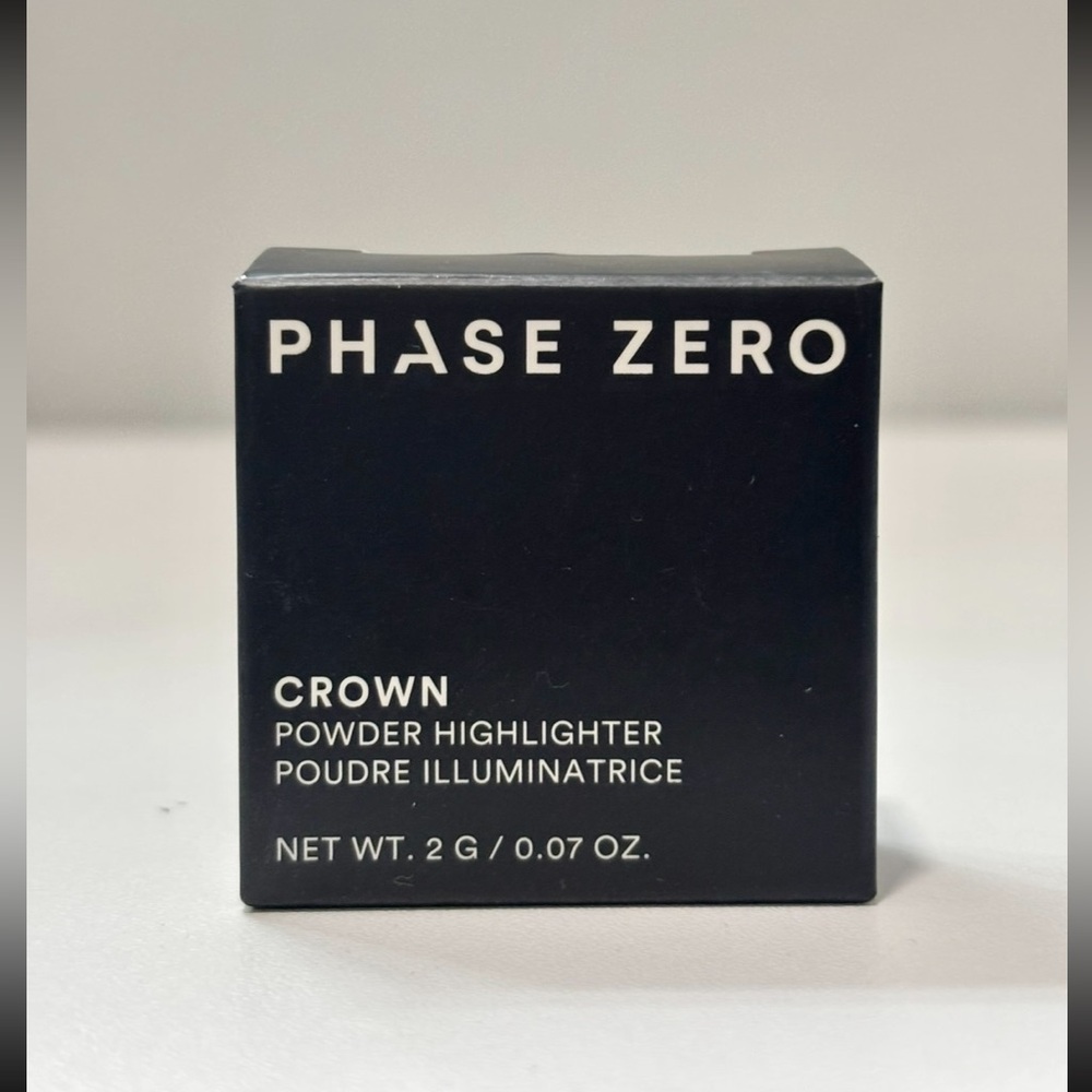 Phase Zero Crown Powder Highlighter - Gold - Picture 4 of 7